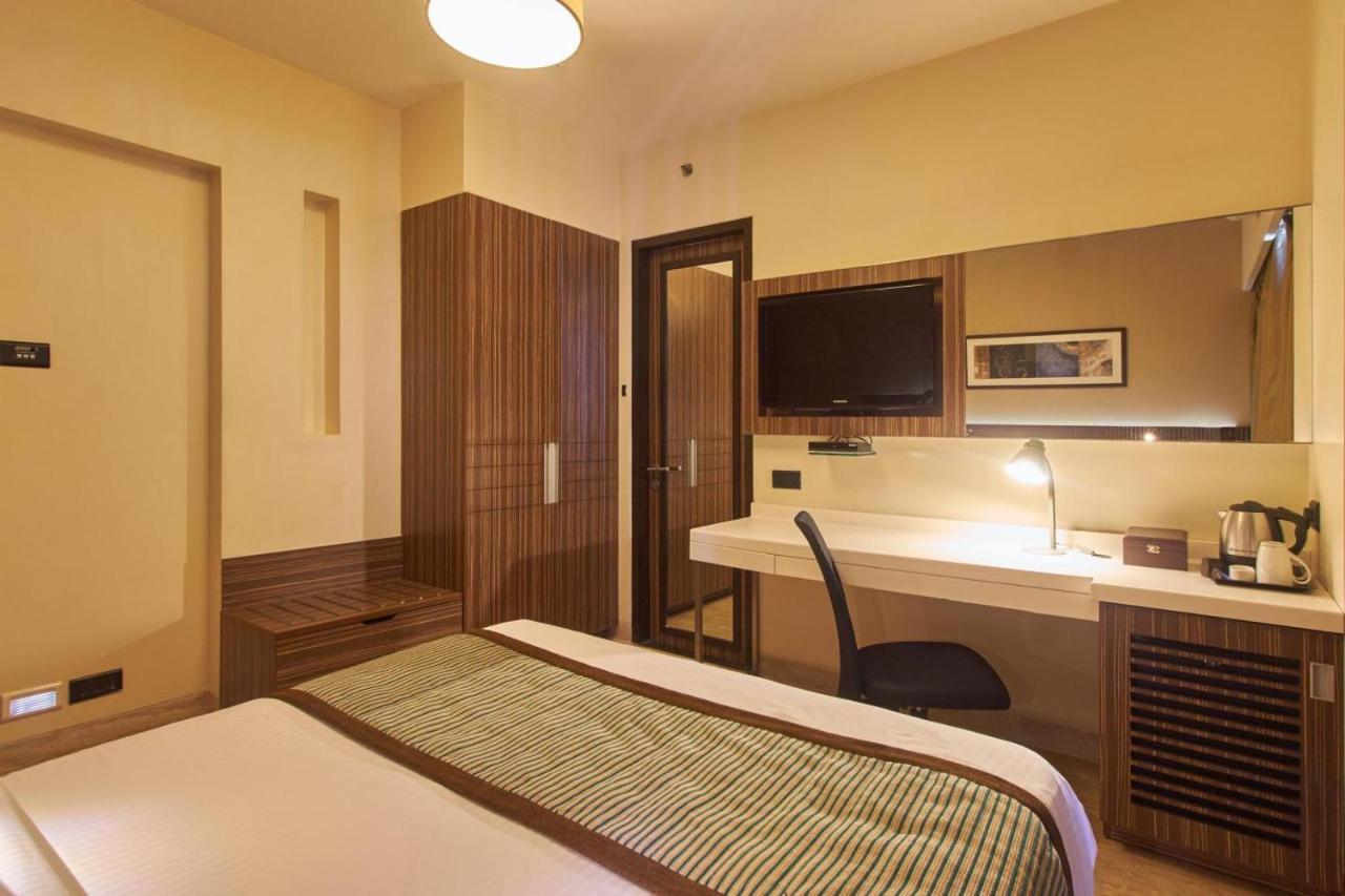 Residency Sarovar Portico Bombay Exterior foto