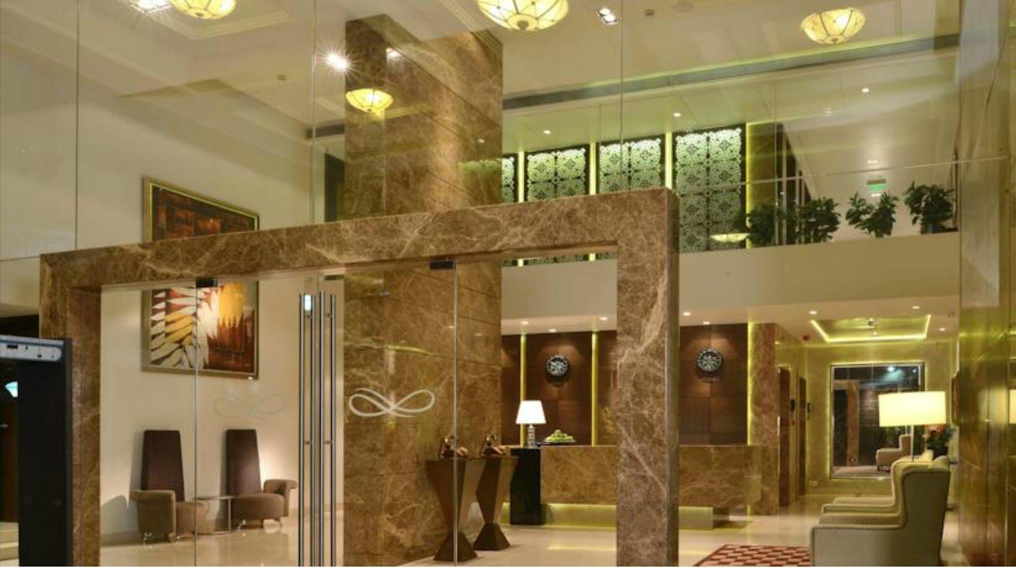 Residency Sarovar Portico Bombay Exterior foto