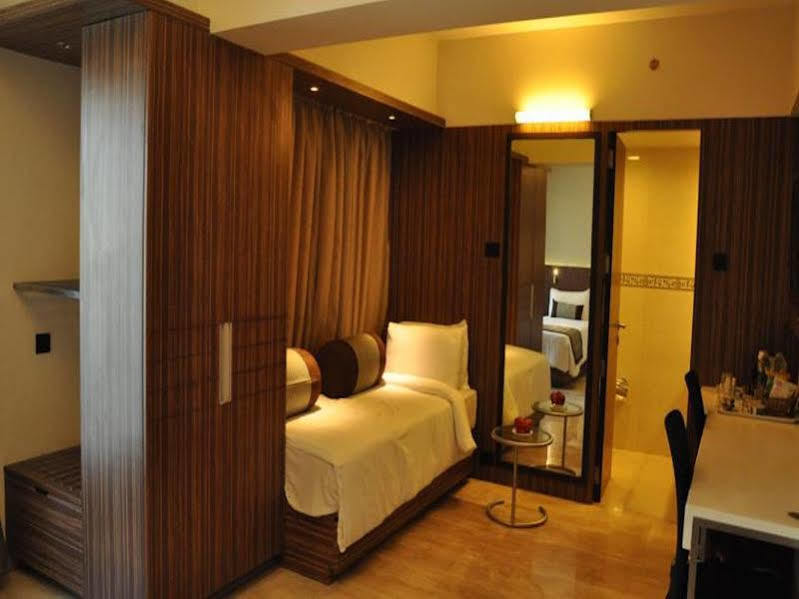 Residency Sarovar Portico Bombay Exterior foto
